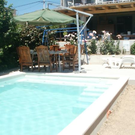 Beach Apartments Toni Podstrana Luaran gambar