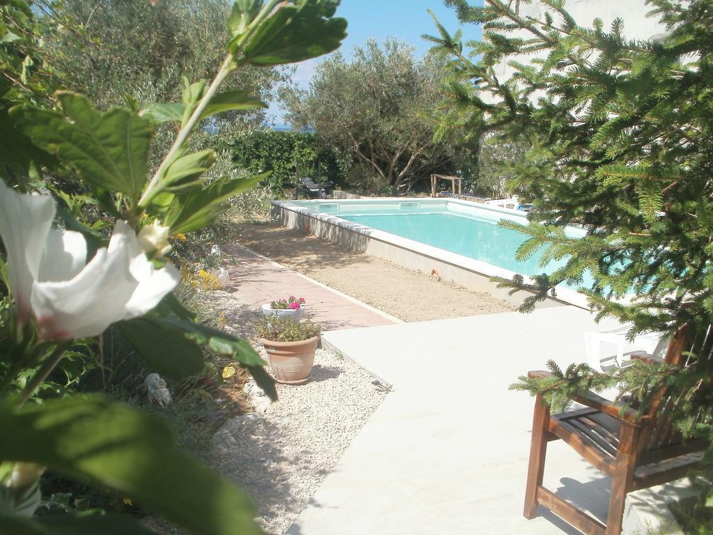 Beach Apartments Toni Podstrana Luaran gambar