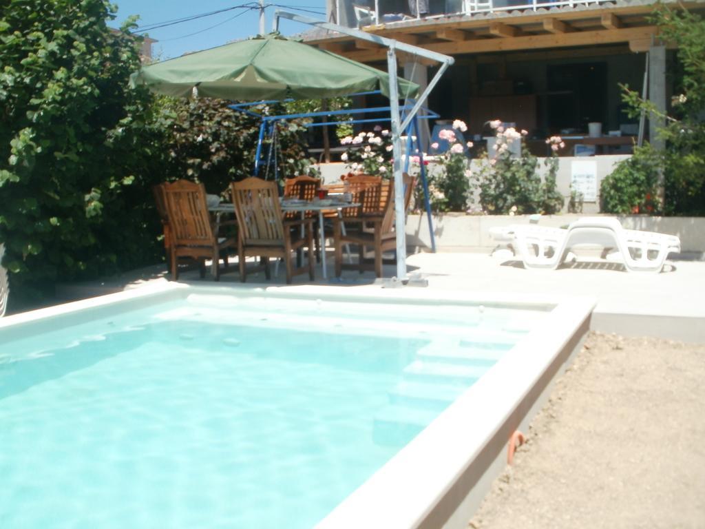 Beach Apartments Toni Podstrana Luaran gambar