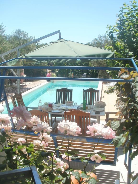 Beach Apartments Toni Podstrana Luaran gambar
