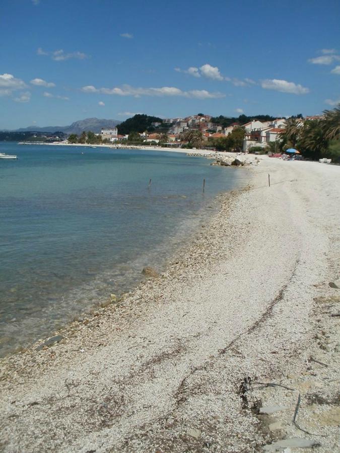 Beach Apartments Toni Podstrana Luaran gambar