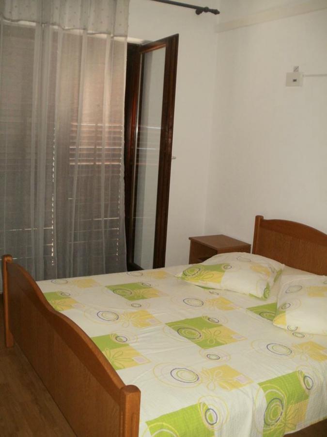 Beach Apartments Toni Podstrana Luaran gambar